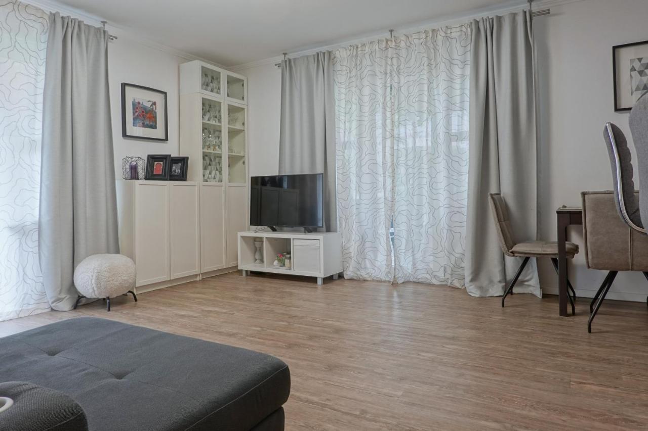 Ruhige Ferienwohnung Mitten In Wiesbaden Luaran gambar