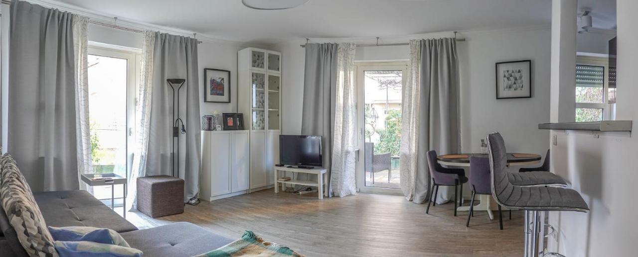 Ruhige Ferienwohnung Mitten In Wiesbaden Luaran gambar