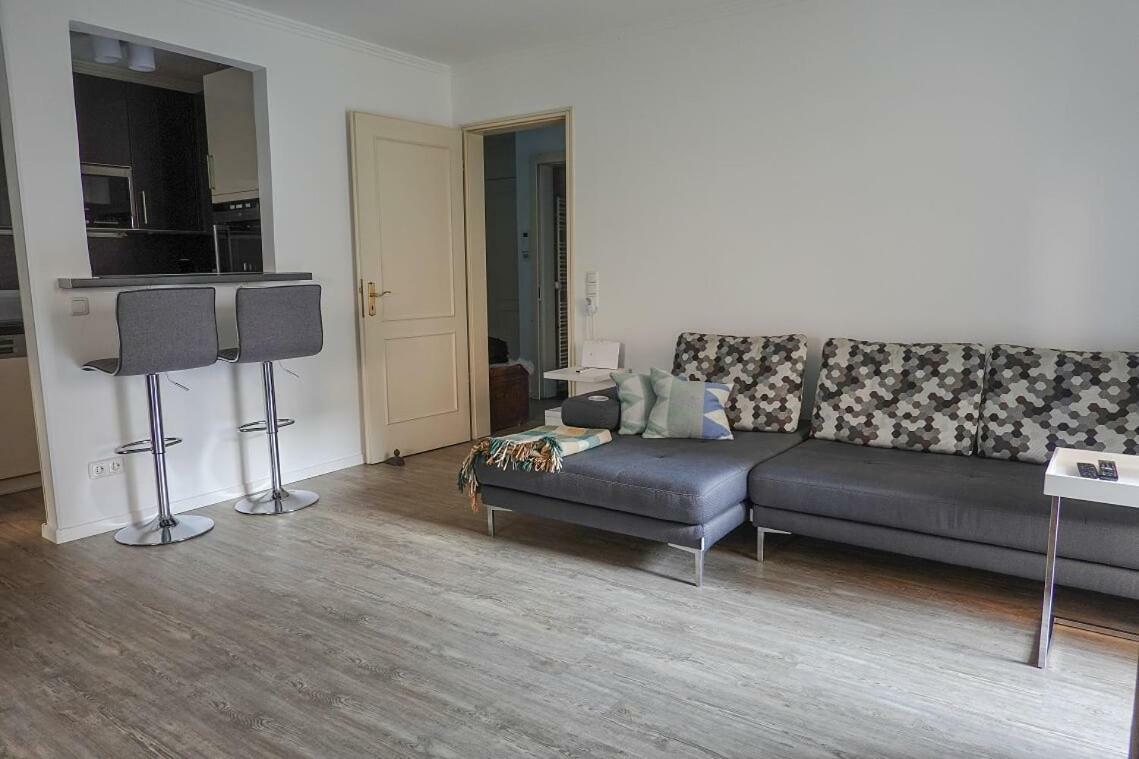 Ruhige Ferienwohnung Mitten In Wiesbaden Luaran gambar